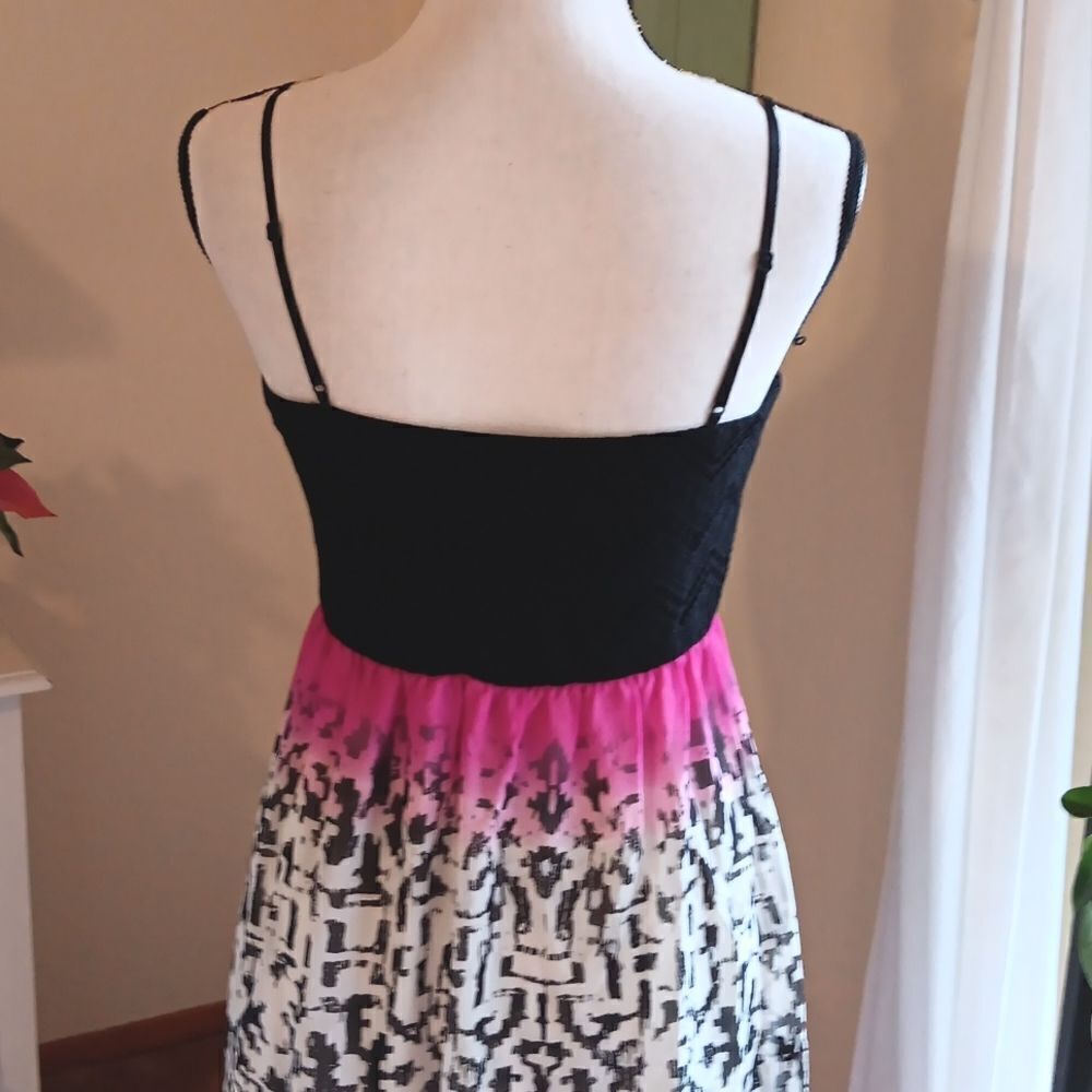 Three Pink Hearts Maxi Dress - Picture 8 of 13